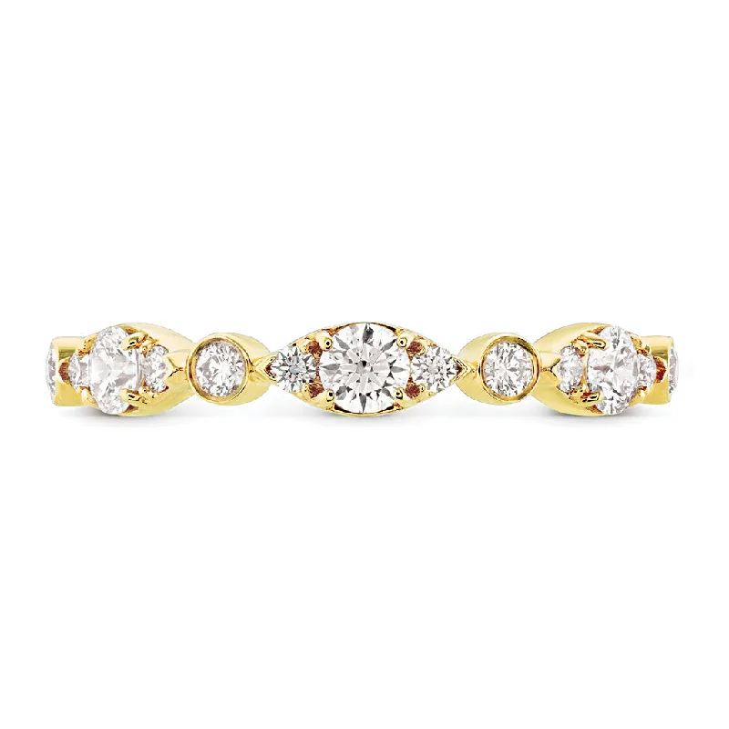 Hearts On Fire Bezel Regal Half Anniversary Diamond Wedding Ring in 18K Yellow Gold (0.45ctw)