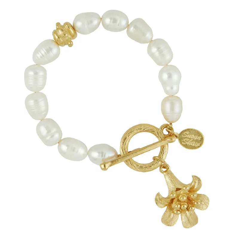 Lily Pearl Bracelet